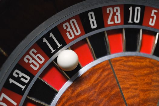 Win Big: Unveiling How Progressive Jackpots Transform Small Bets into Fortunes